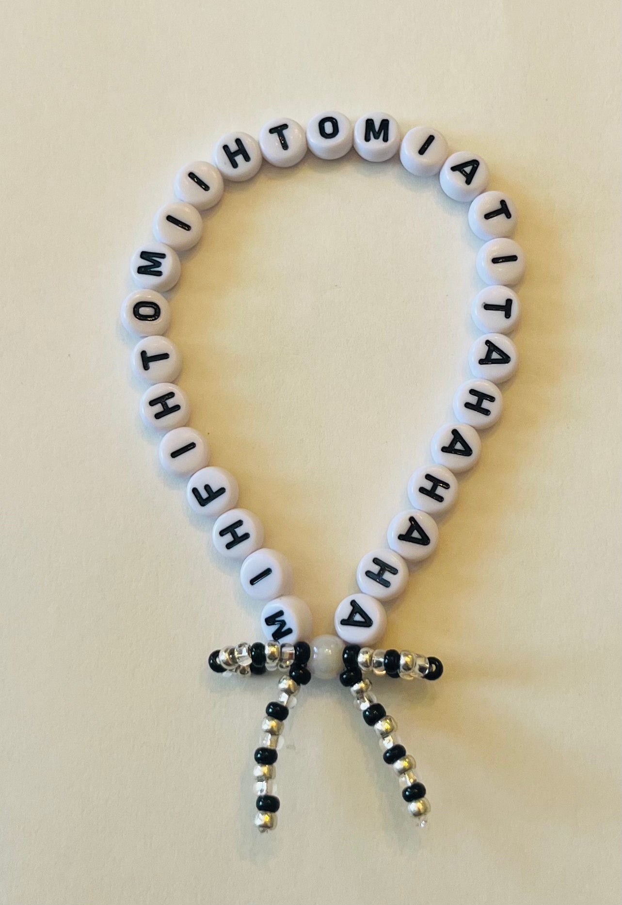 “!!!!!!!” Acronym Beaded Bow Bracelet