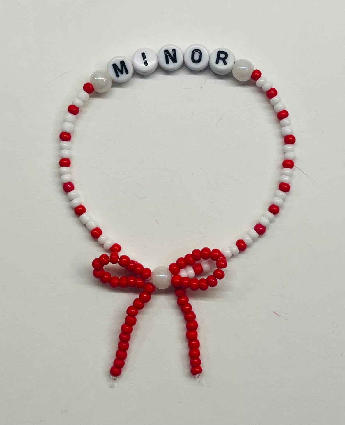 “minor” Beaded Bow Bracelet